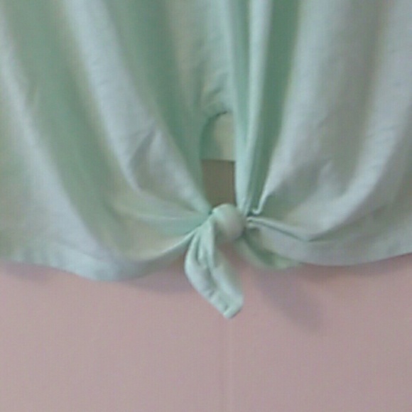 Shirt - Picture 2 of 4